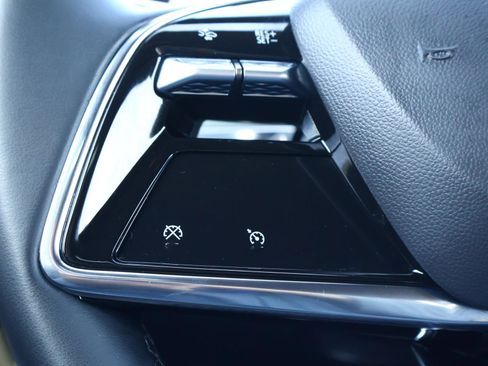 Certified 2024 Cadillac Lyriq Tech image 29