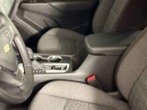 Used 2024 Chevrolet Equinox LT FWD image 29