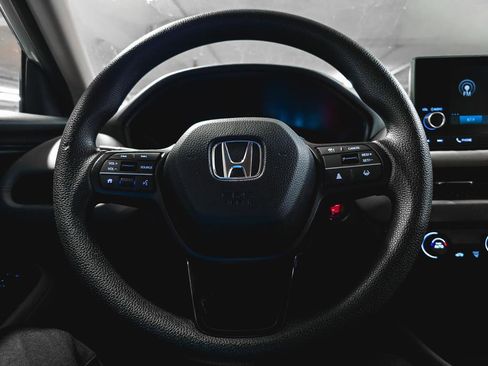 Certified 2025 Honda HR-V LX image 22