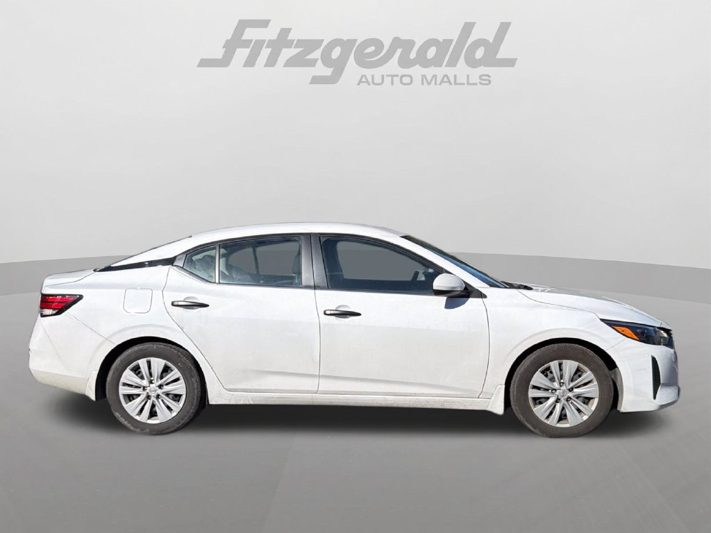Used 2025 Nissan Sentra S FWD image 9