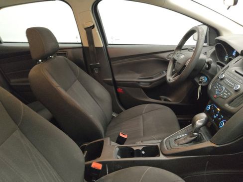 Used 2017 Ford Focus S image 21