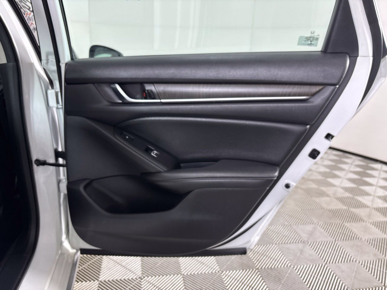 Used 2022 Honda Accord Touring image 26