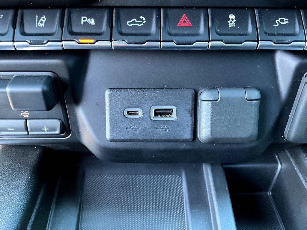 Used 2022 Chevrolet Silverado 2500 High Country AWD/4WD image 19