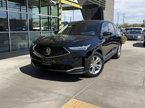 Used 2025 Acura MDX FWD image 2