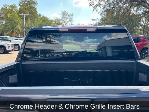 Used 2025 GMC Sierra 1500 SLT AWD/4WD image 26
