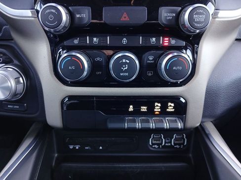 Used 2019 RAM 1500 Laramie image 20