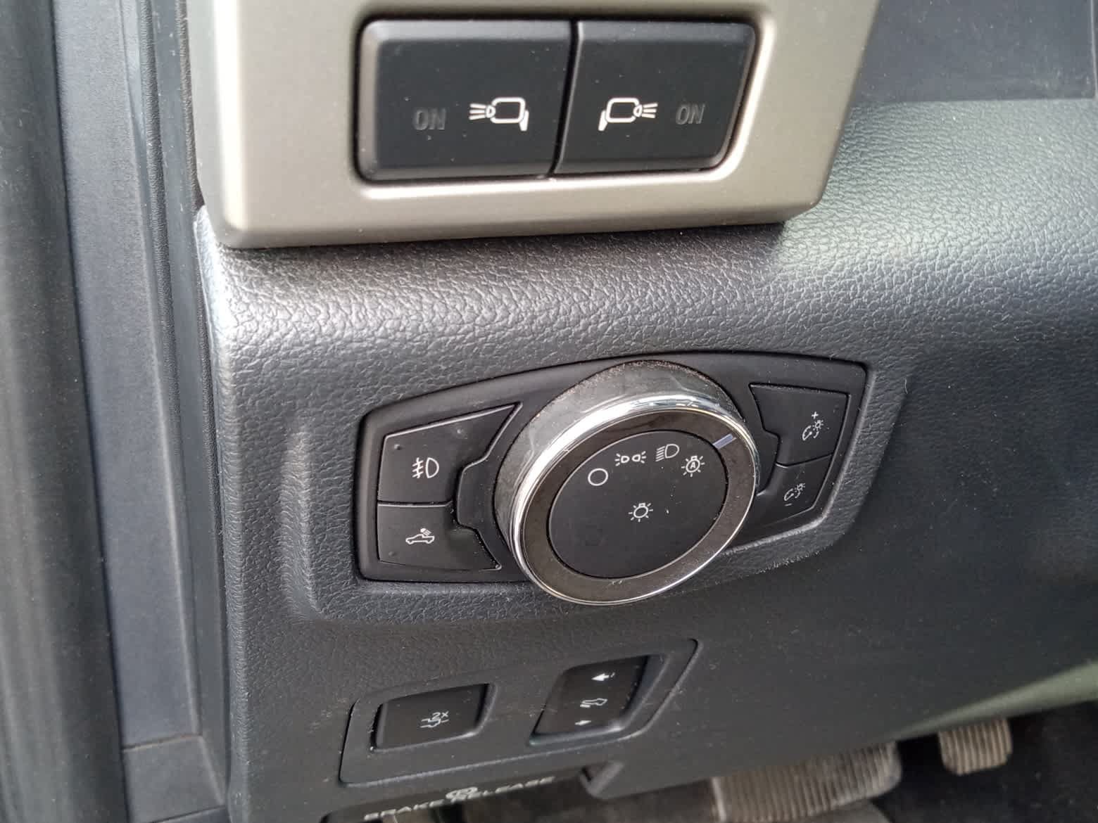 Used 2022 Ford F250 Lariat w/ Lariat Ultimate Package AWD/4WD image 18