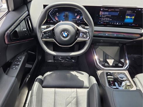 Certified 2025 BMW X3 xDrive30i w/ Premium Package AWD/4WD image 13