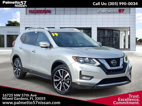 Used 2019 Nissan Rogue SL FWD image 1