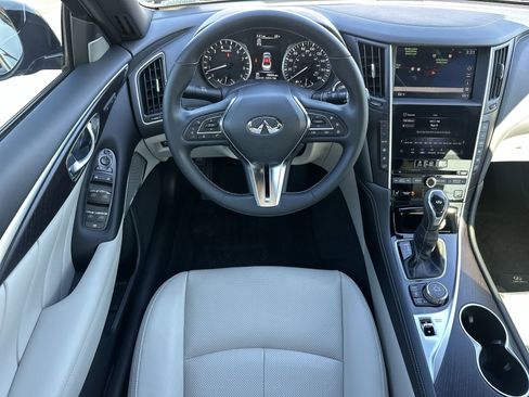 Used 2024 INFINITI Q50 Sensory image 17