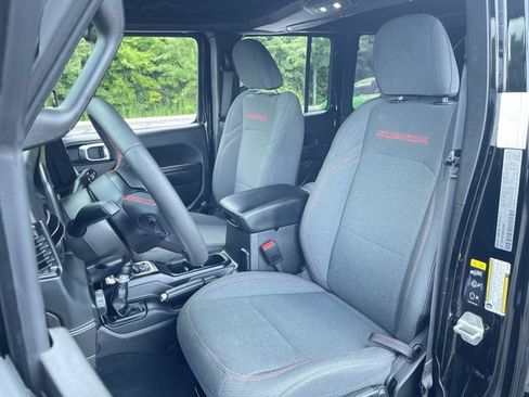 Used 2024 Jeep Wrangler Unlimited Rubicon AWD/4WD image 18