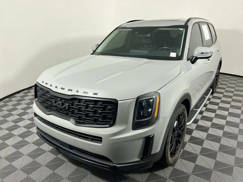 Used 2022 Kia Telluride EX w/ EX Premium Package AWD/4WD image 7