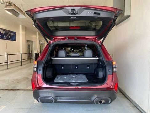 Used 2025 Subaru Forester Limited AWD/4WD image 7