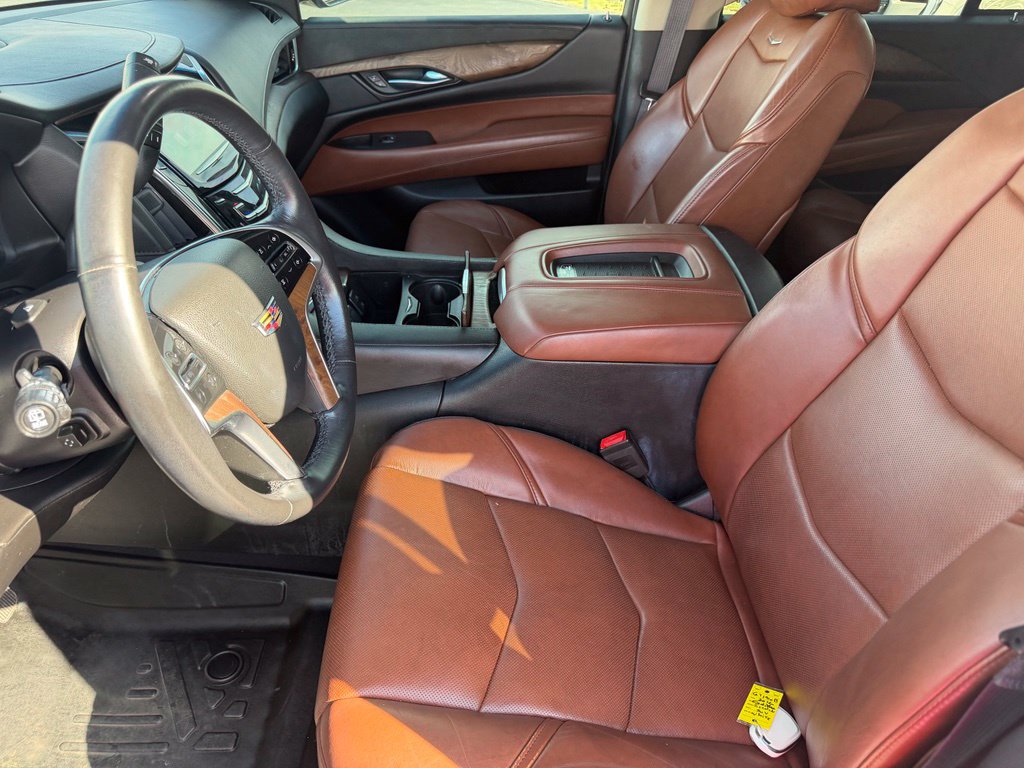 Used 2016 Cadillac Escalade Luxury RWD image 30