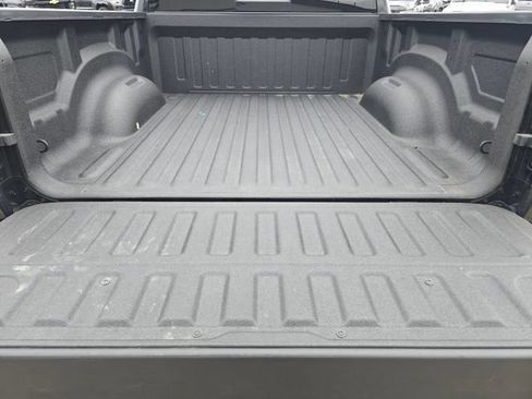 Used 2023 RAM 1500 Laramie AWD/4WD image 38