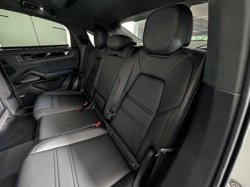 New 2026 Porsche Cayenne GTS AWD/4WD image 24