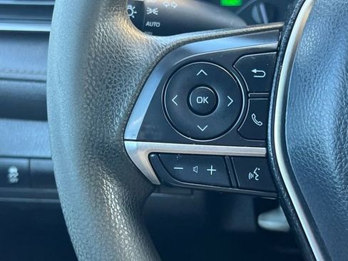 Used 2021 Toyota Camry LE image 26