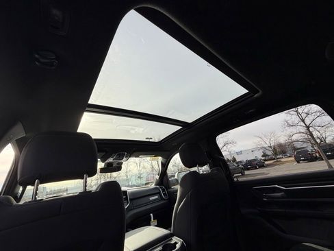 New 2026 RAM 1500 4x4 Crew Cab image 28