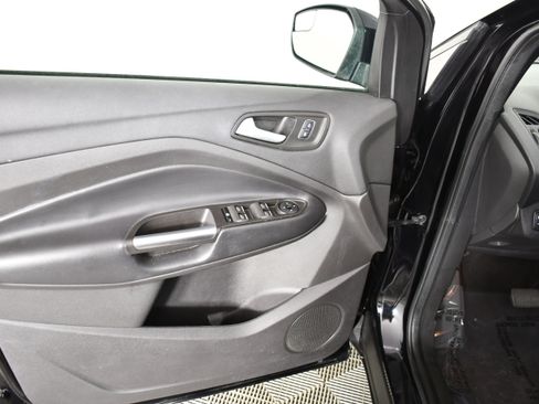 Used 2019 Ford Escape SEL image 36