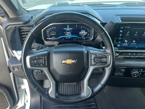 Used 2024 Chevrolet Silverado 3500 LT AWD/4WD image 21