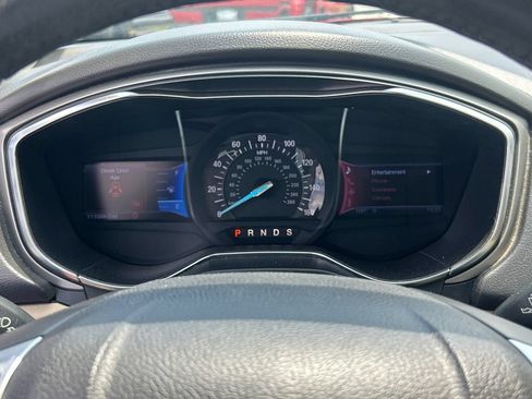 Used 2013 Ford Fusion SE FWD image 26