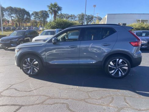 Certified 2023 Volvo XC40 B5 Plus w/ Protection Package Premier image 6