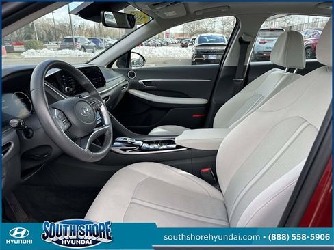 Certified 2023 Hyundai Sonata SEL w/ Convenience Package image 16