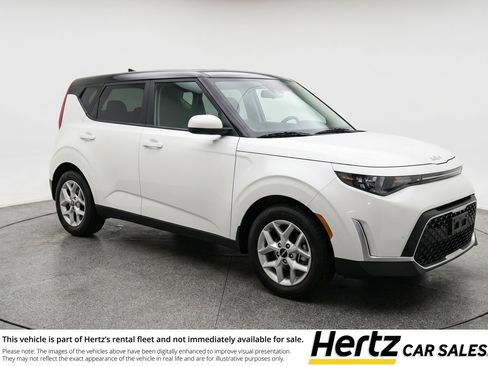 Used 2025 Kia Soul LX w/ LX Technology Package FWD image 1