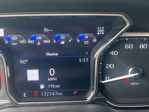 Used 2021 GMC Yukon Denali AWD/4WD image 2