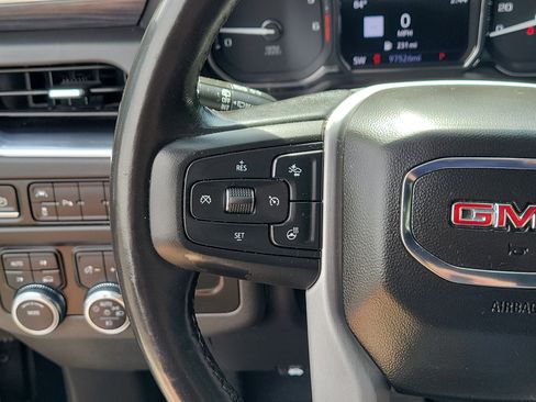 Used 2021 GMC Yukon XL SLT w/ SLT Premium Package AWD/4WD image 23
