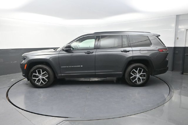 Used 2025 Jeep Grand Cherokee L Limited AWD/4WD image 6