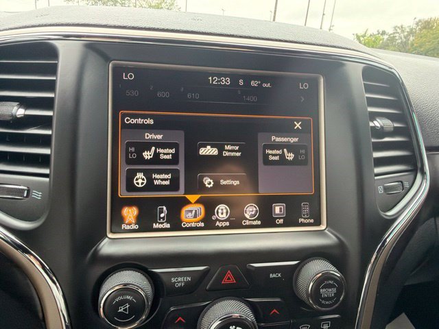 Used 2014 Jeep Grand Cherokee Laredo w/ 18" Wheel & 8.4" Radio Group AWD/4WD image 28