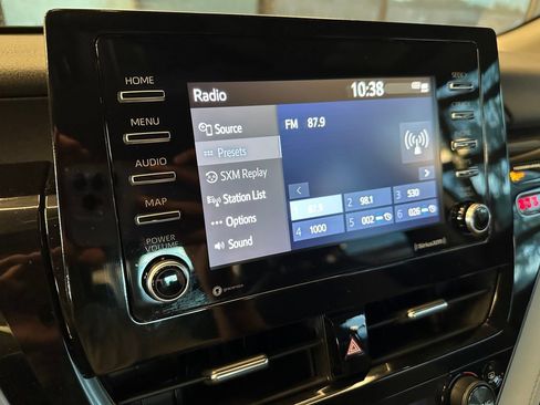 Used 2021 Toyota Camry SE FWD image 13