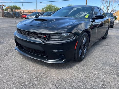 Used 2019 Dodge Charger GT w/ Performance Handling Group RWD image 11