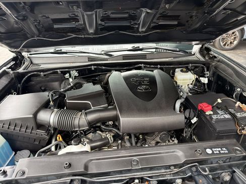 Used 2019 Toyota Tacoma TRD Pro image 4