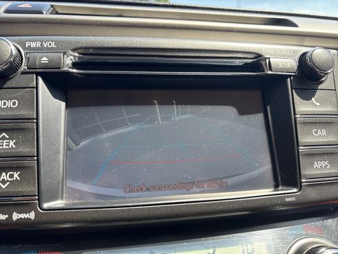 Used 2013 Toyota RAV4 Limited AWD/4WD image 25