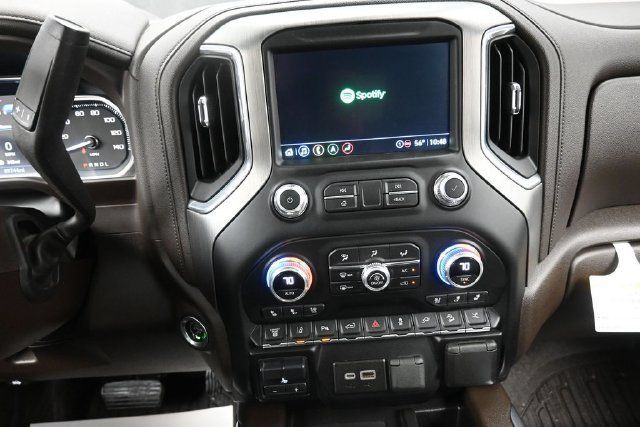 Used 2023 GMC Sierra 3500 Denali w/ Denali Ultimate Package AWD/4WD image 10