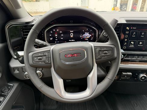 New 2026 GMC Sierra 2500 SLE w/ SLE Value Package; AWD/4WD image 13