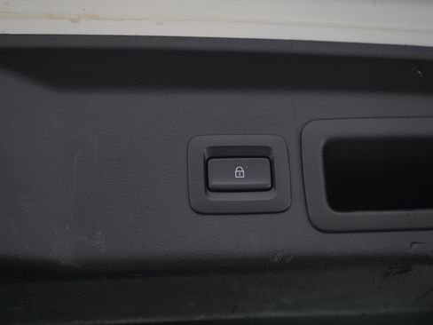 Used 2023 MAZDA CX-30 AWD 2.5 S w/ Preferred Package image 19