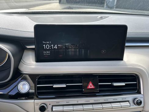 New 2026 Genesis G70 2.5T Prestige image 17