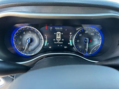 New 2026 Chrysler Pacifica Select image 18