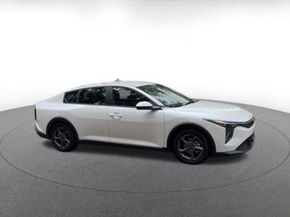 Used 2025 Kia K4 LXS video 2