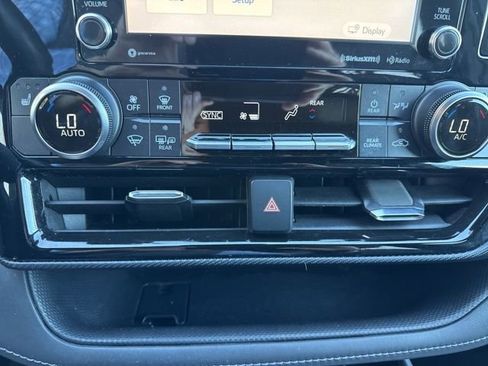 Used 2021 Toyota Highlander XSE image 15