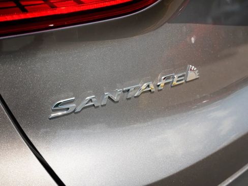 Used 2020 Hyundai Santa Fe Limited AWD/4WD image 12