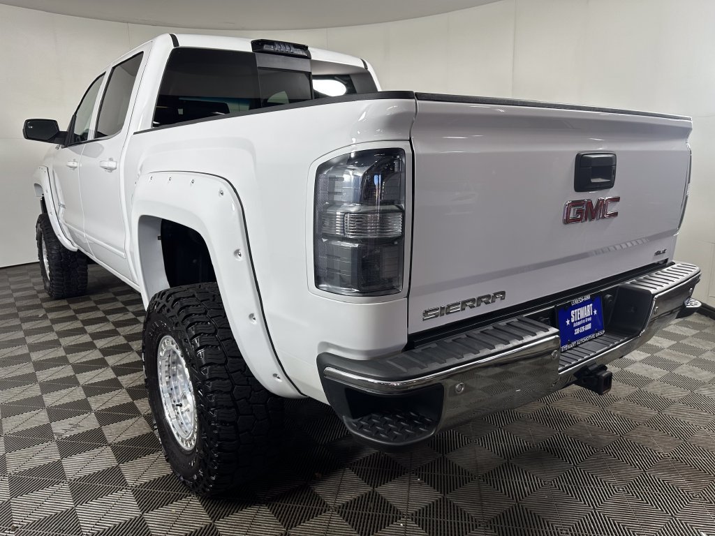 Used 2017 GMC Sierra 1500 SLE w/ SLE Value Package AWD/4WD image 3