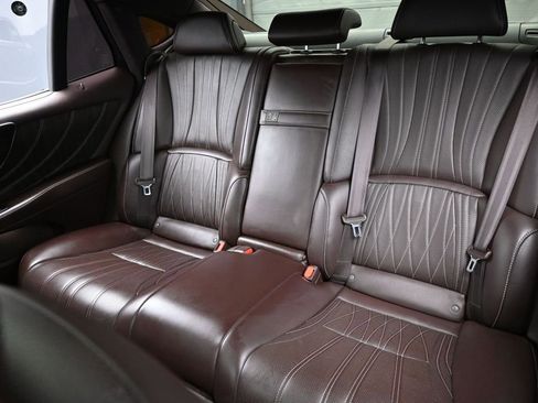 Used 2018 Lexus LS 500 w/ Interior Upgrade Package RWD image 16