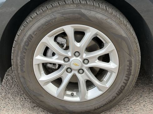 Used 2019 Chevrolet Equinox LT FWD image 5