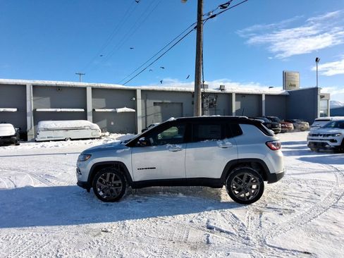 New 2026 Jeep Compass Limited w/ Sun, Sound & Navigation Group AWD/4WD image 5