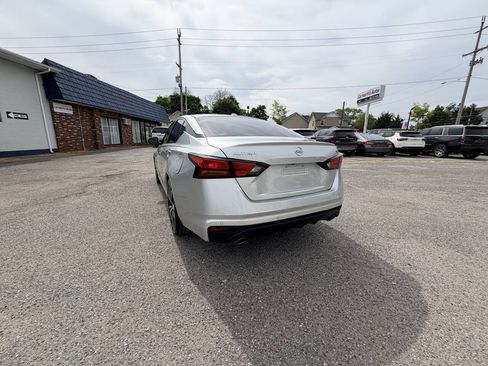 Used 2020 Nissan Altima 2.5 SL FWD image 24