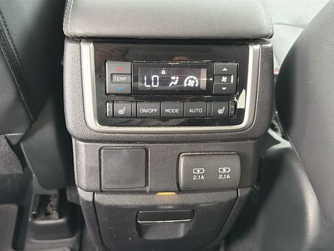 Used 2021 Subaru Ascent Limited w/ Technology Package AWD/4WD image 20